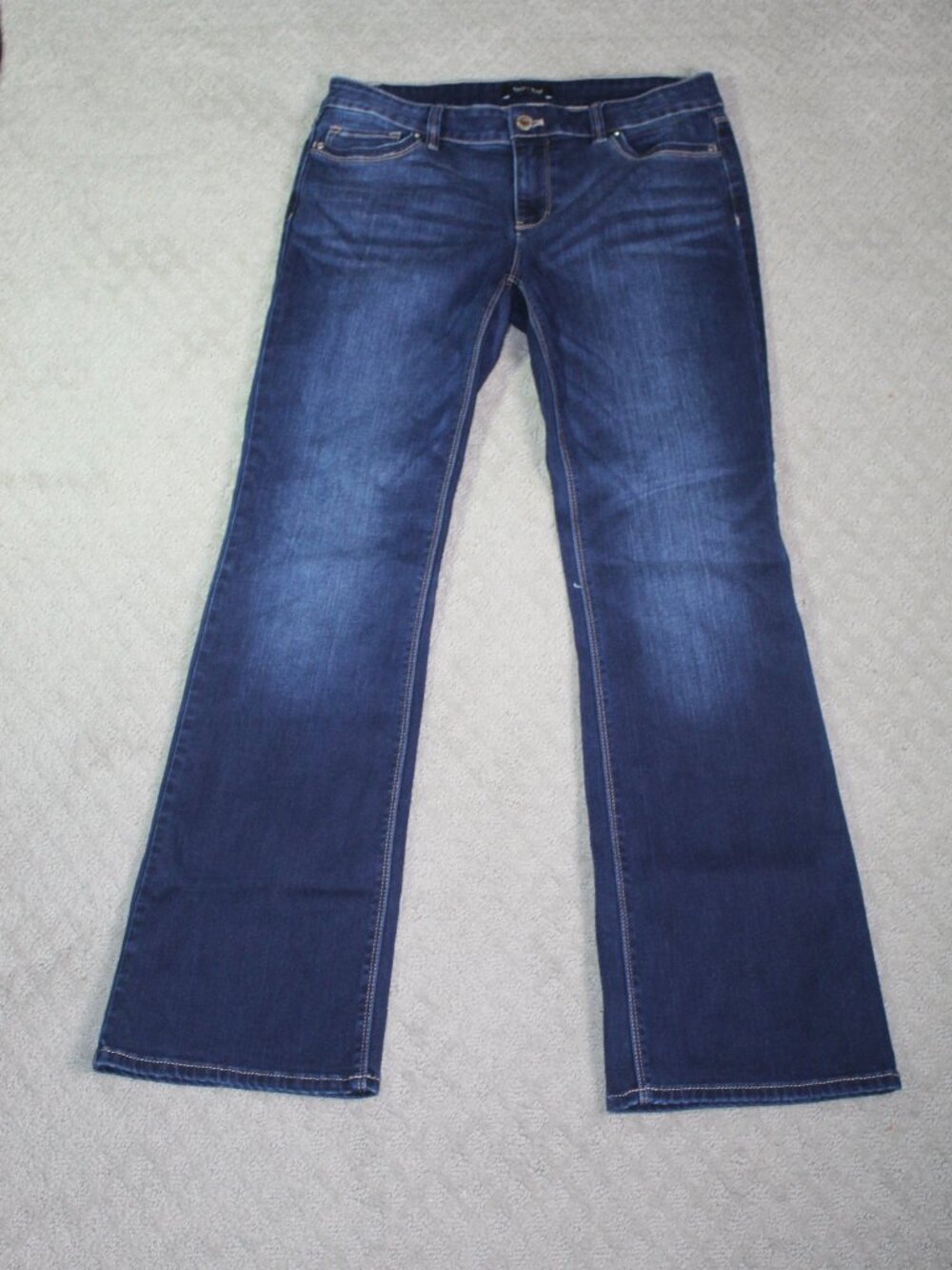 White House Black Market Size 8S Boot Leg Dark Blue Jeans
